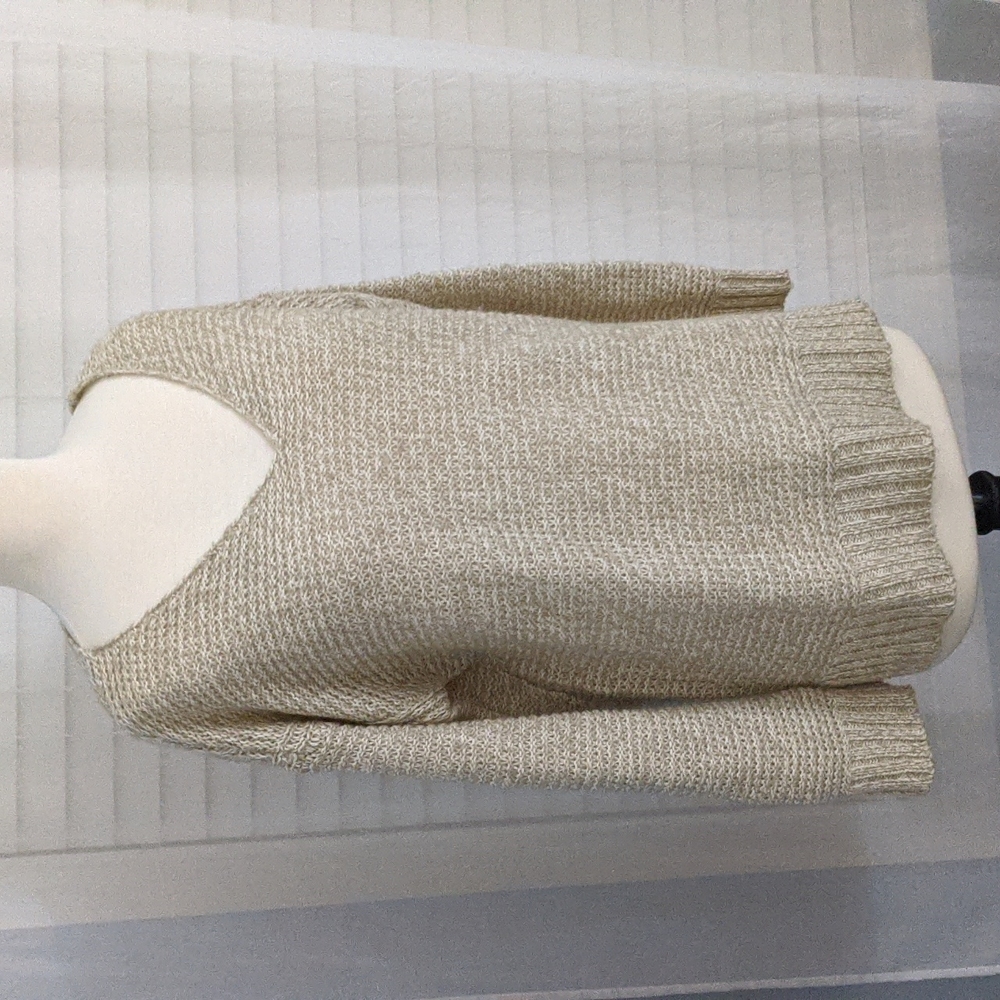 Breeann V-neck Pullover Sweater MEDIUM
